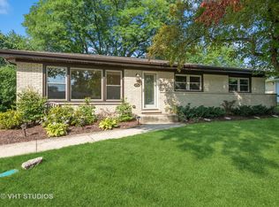 523 Merlin Dr, Schaumburg, IL 60193