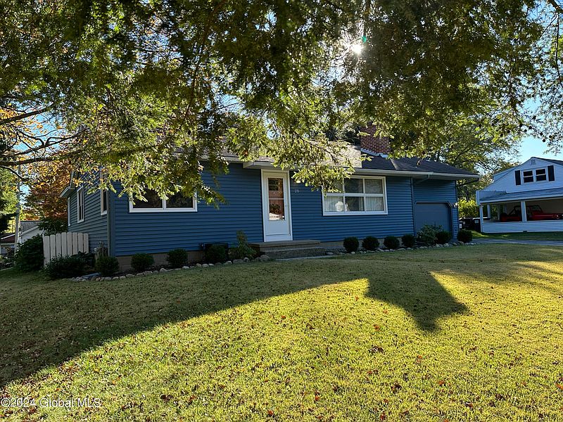 2nd image of 28 Richland Drive