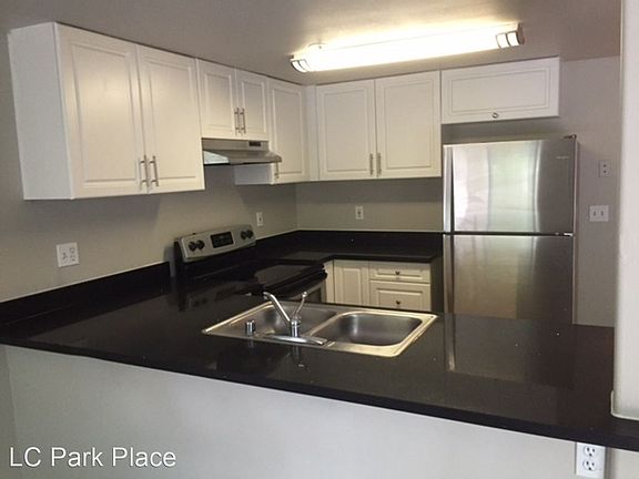 3rd image of 11038 Lake City Way NE #4711347