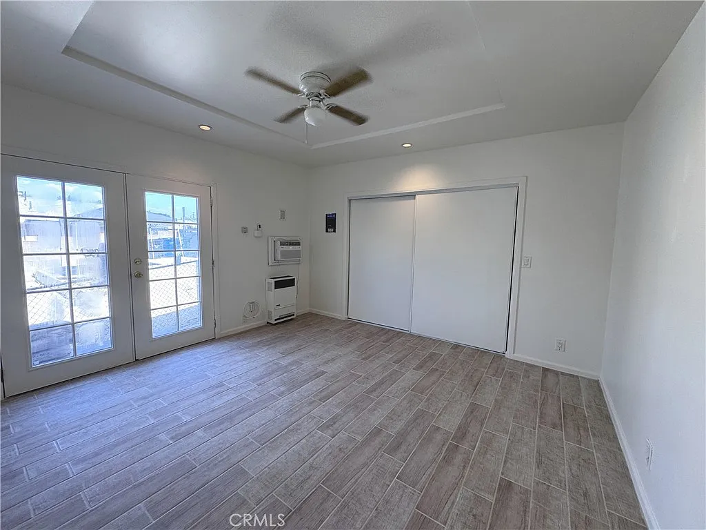Studio, 450 sqft, $1,600 — Photo 2