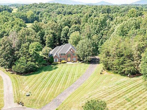 3rd image of 2053 Rocky Branch Dr
