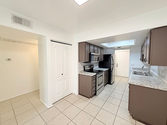 2nd image of 12829 N 113th Ave APT 4