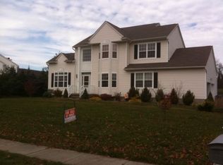 3 Oxford Ln, Hackettstown, NJ 07840