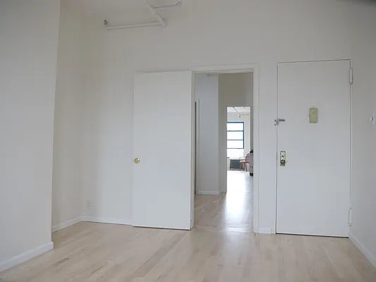 Sold by Leiter Realty Group LLC | media 19