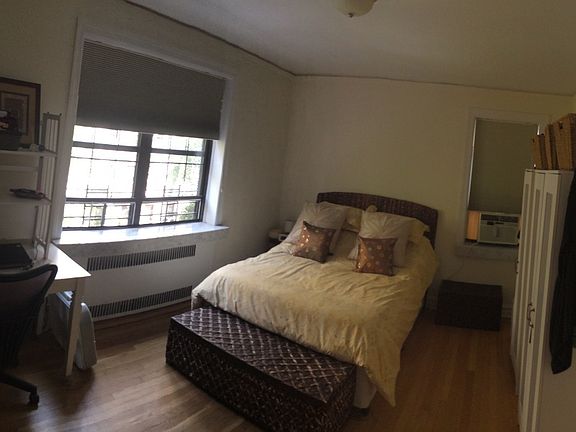 2nd image of 330 E 71st St APT 3D