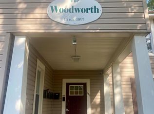 180 N Bennett St #1, Southern Pines, NC 28387
