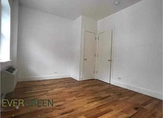 Rented by Evergreen Apartments BK | media 3