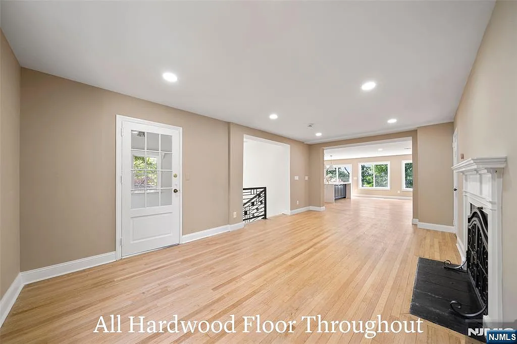 4 bed, 3.5 bath, $7,200 — Photo 3