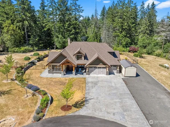 736 9th Avenue, Fox Island, WA 98333