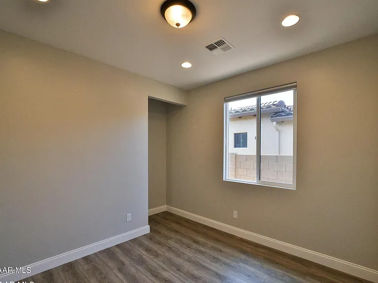 7037 N Robin Nest Ct — Photo 14