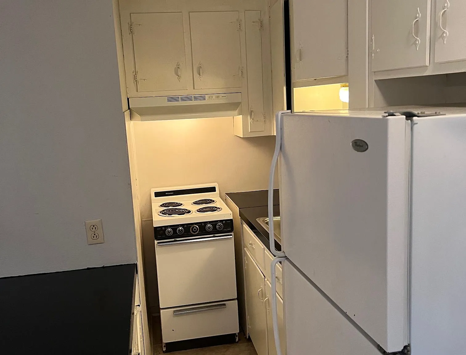 1 bed, 700 sqft, $1,075 — Photo 3