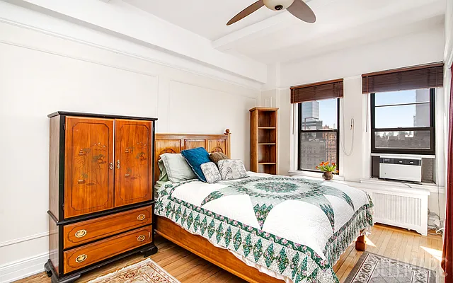 Sold by Bellmarc Realty | media 26