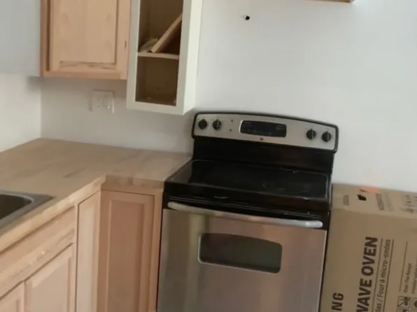 10 High St #2, Fairfield, ME 04937