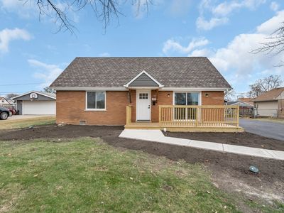 8233 New Castle Ave, Oak Lawn, IL, 60459