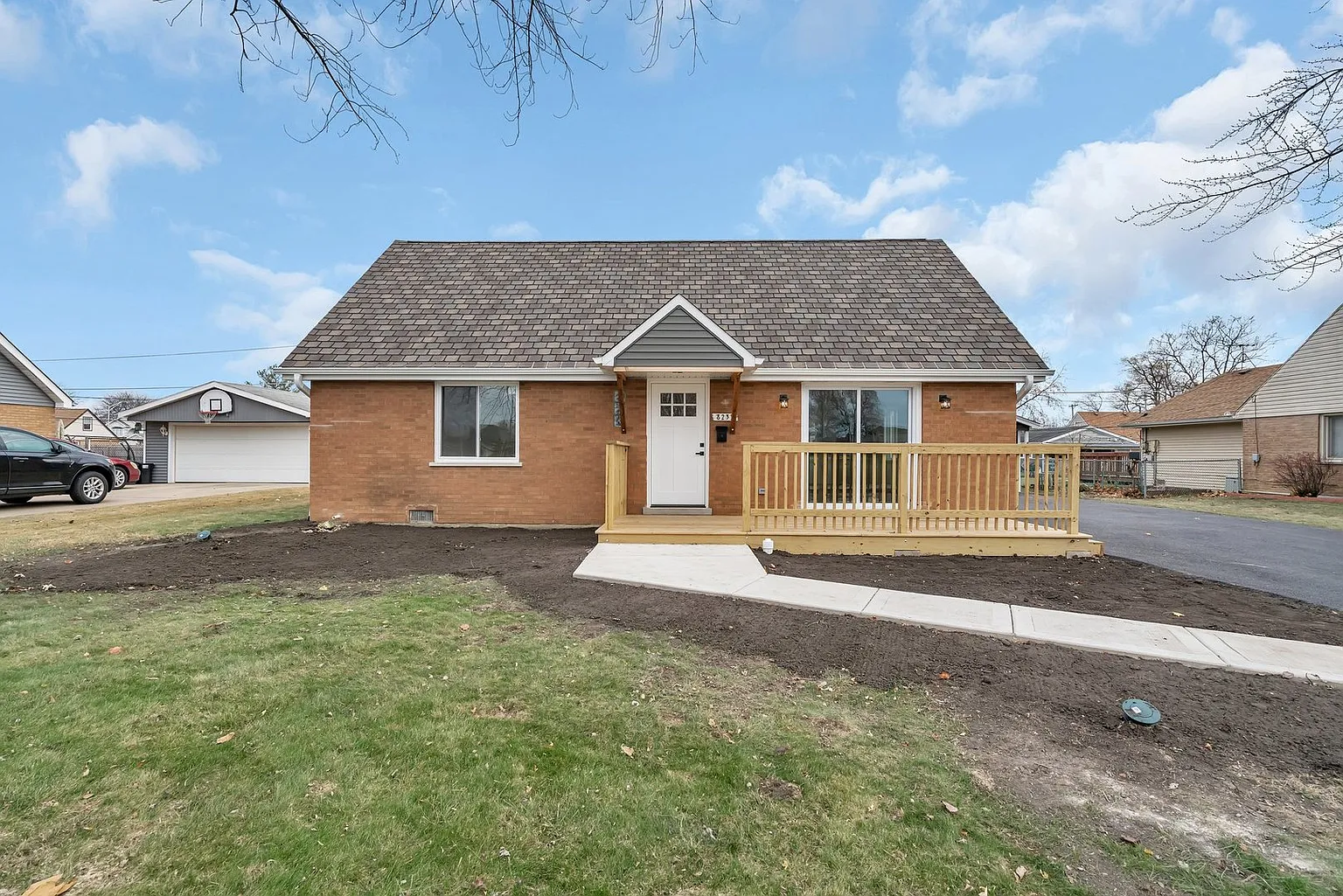 8233 New Castle Ave photo 1