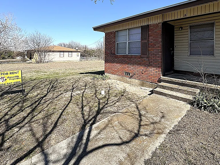 211 Marston Ave #A — Photo 2