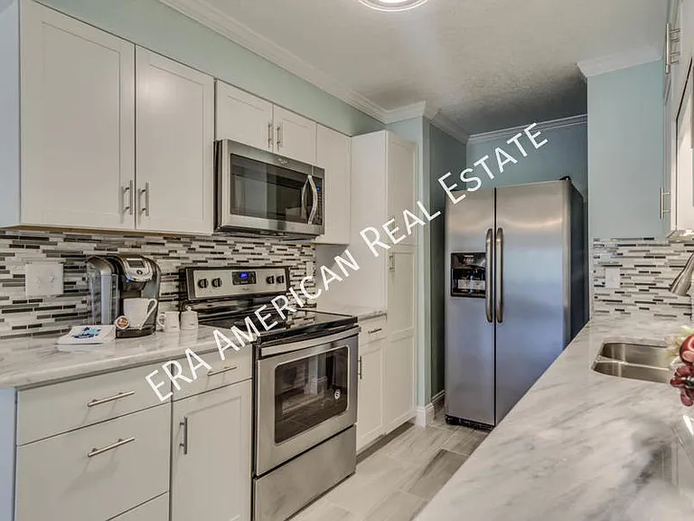209 W Miracle Strip Pkwy #B202 — Photo 7