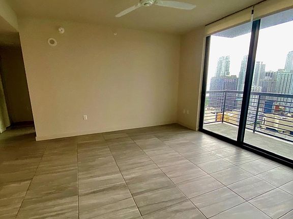 3rd image of 501 NE 1st Ave #911