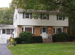 16 Babicz Rd, Tewksbury, MA 01876