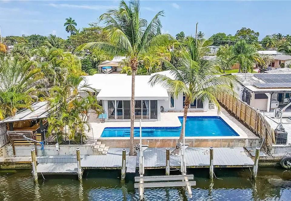 1st image of 2525 Gulfstream Lane