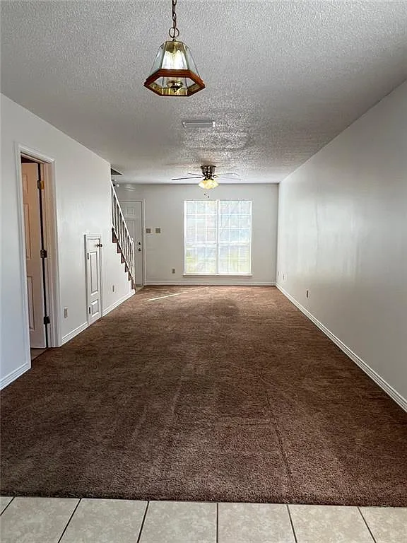 2 bed, 1.5 bath, 1100 sqft, $1,200 — Photo 2