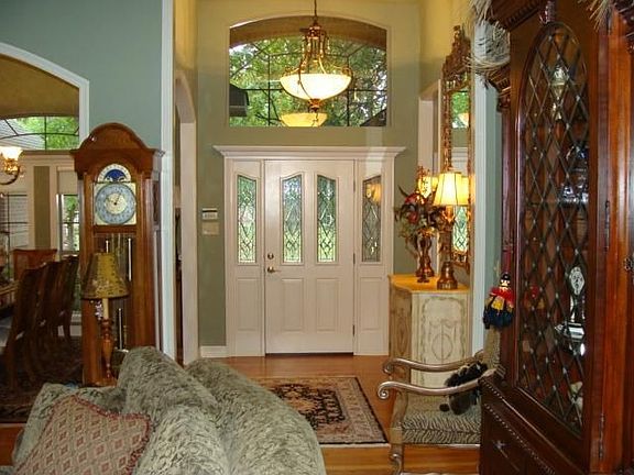 2nd image of 1309 Arboledas Ln