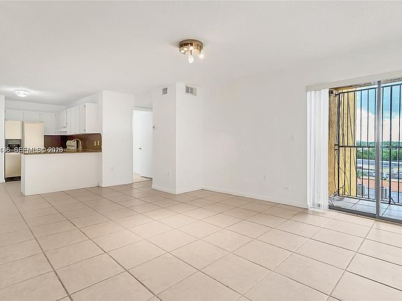 5th image of 2727 NW 17th Ter APT 506