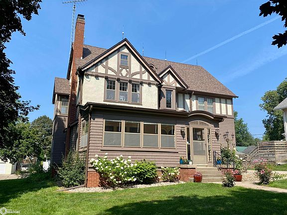 2nd image of 311 1st Ave