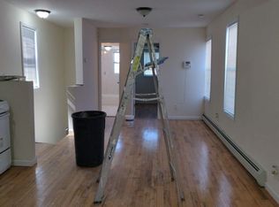 (Undisclosed Address), Far Rockaway, NY 11691