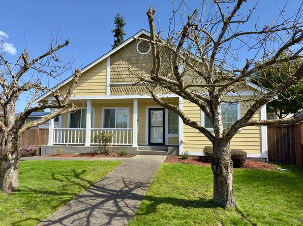 317 Alder Ave Unit A, Sumner, WA 98390