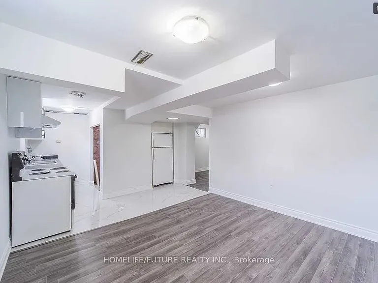 102 Golfhaven Dr #BASEMENT — Photo 7