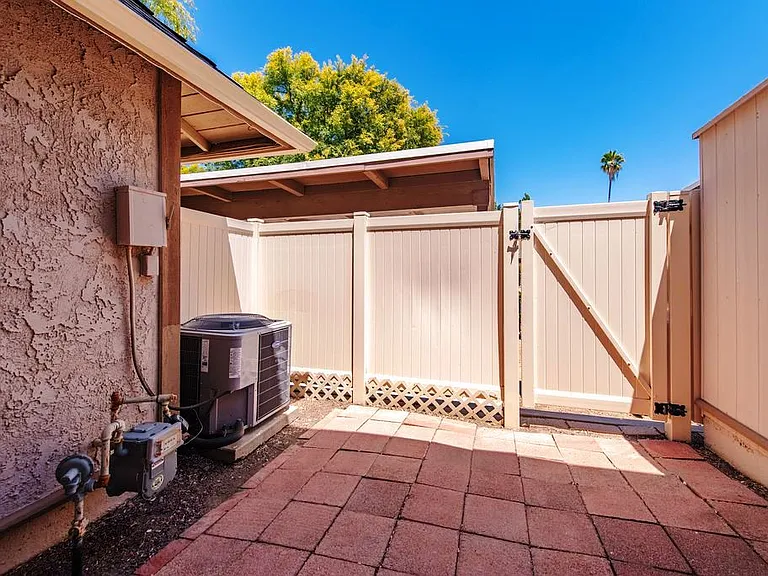 28832 Conejo View Dr — Photo 16