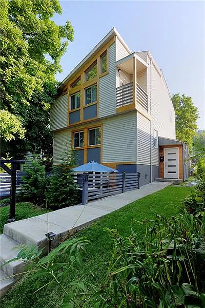 307 Centennial Ave photo 1