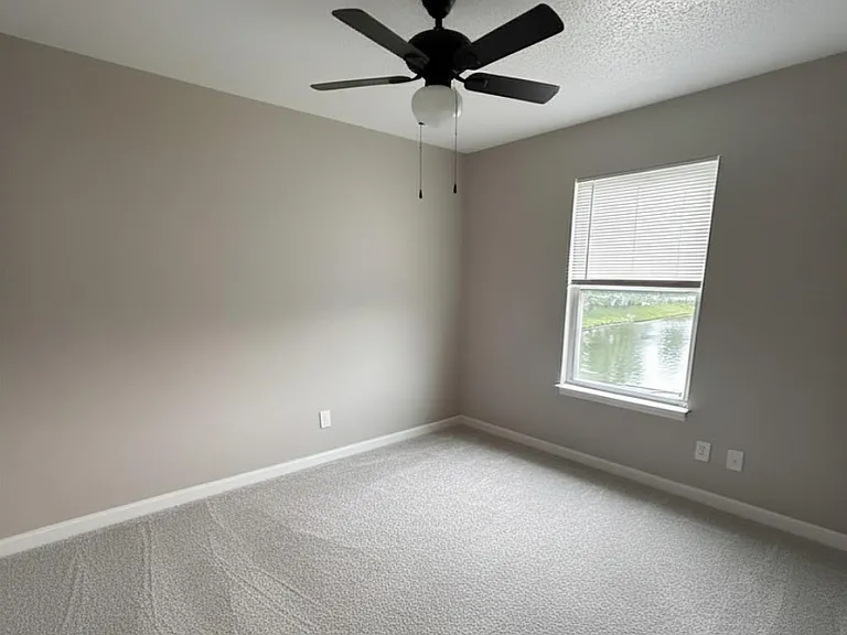 2219 Summer Breeze Way — Photo 14