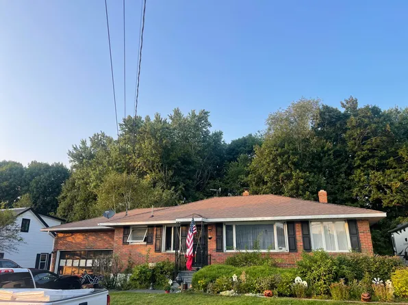 6 Victor Terrace, Winslow, ME 04901