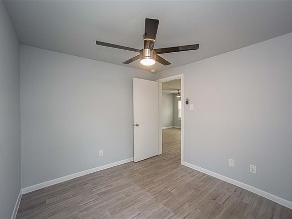 4th image of 13521 Peoria St #1