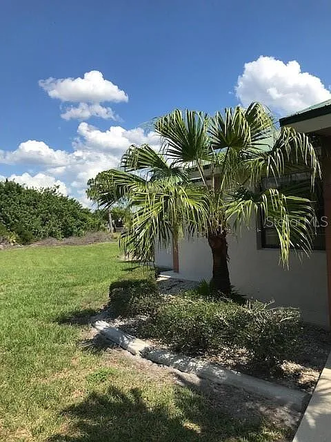 3 bed, 2.0 bath, 1130 sqft, $1,595 — Photo 2
