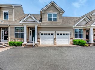 27 Van Cleef Dr, Whitehouse Station, NJ 08889