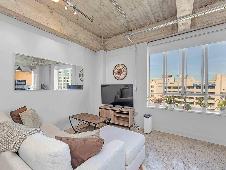 710 Colorado St #8C — Photo 12