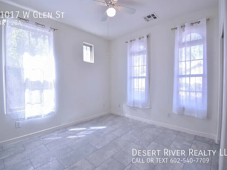 21017 W Glen St — Photo 15
