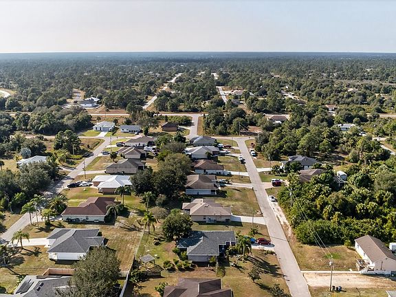 3rd image of 1224 Bayou St E