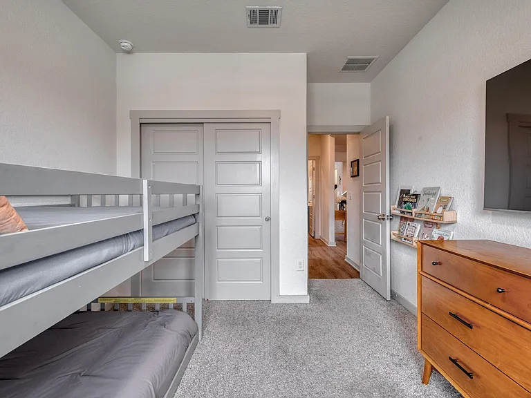 14005 McArthur Dr — Photo 19