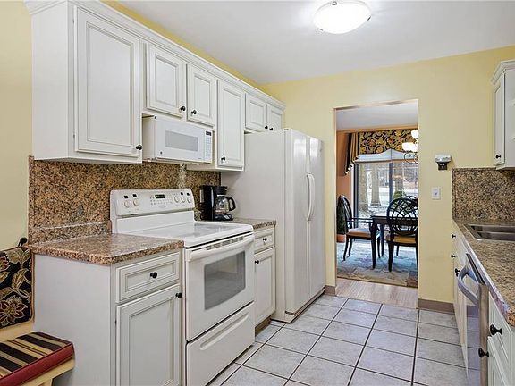 2nd image of 6691 Lockwood Blvd