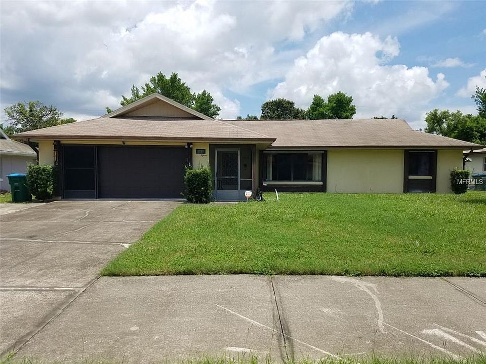 1st image of 1215 E Hancock Dr