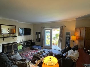 24 Brinley Way, Newington, CT 06111