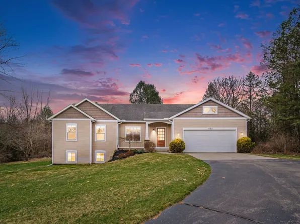 1682 House St NE, Belmont, MI 49306