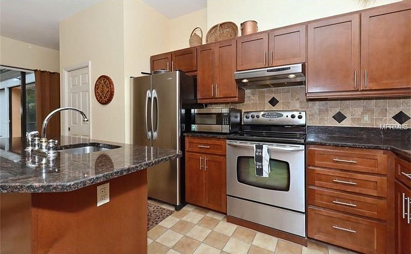 2nd image of 1532 Firethorne Lakes Dr