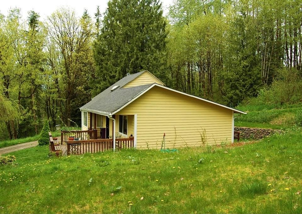 2nd image of 27033 NE Cherry Valley Rd