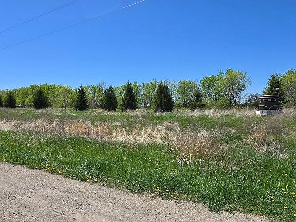 2nd image of 42658 24th St