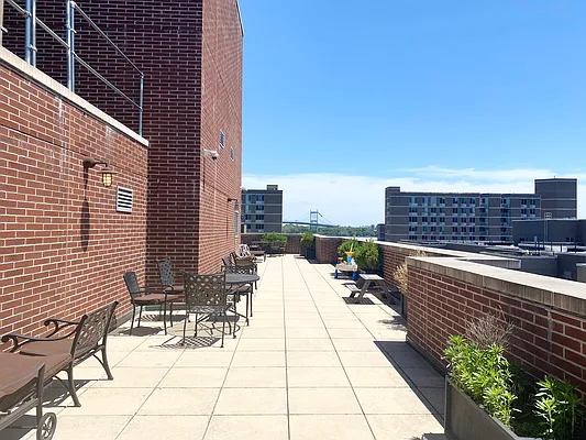 Rented by Compass | media 17